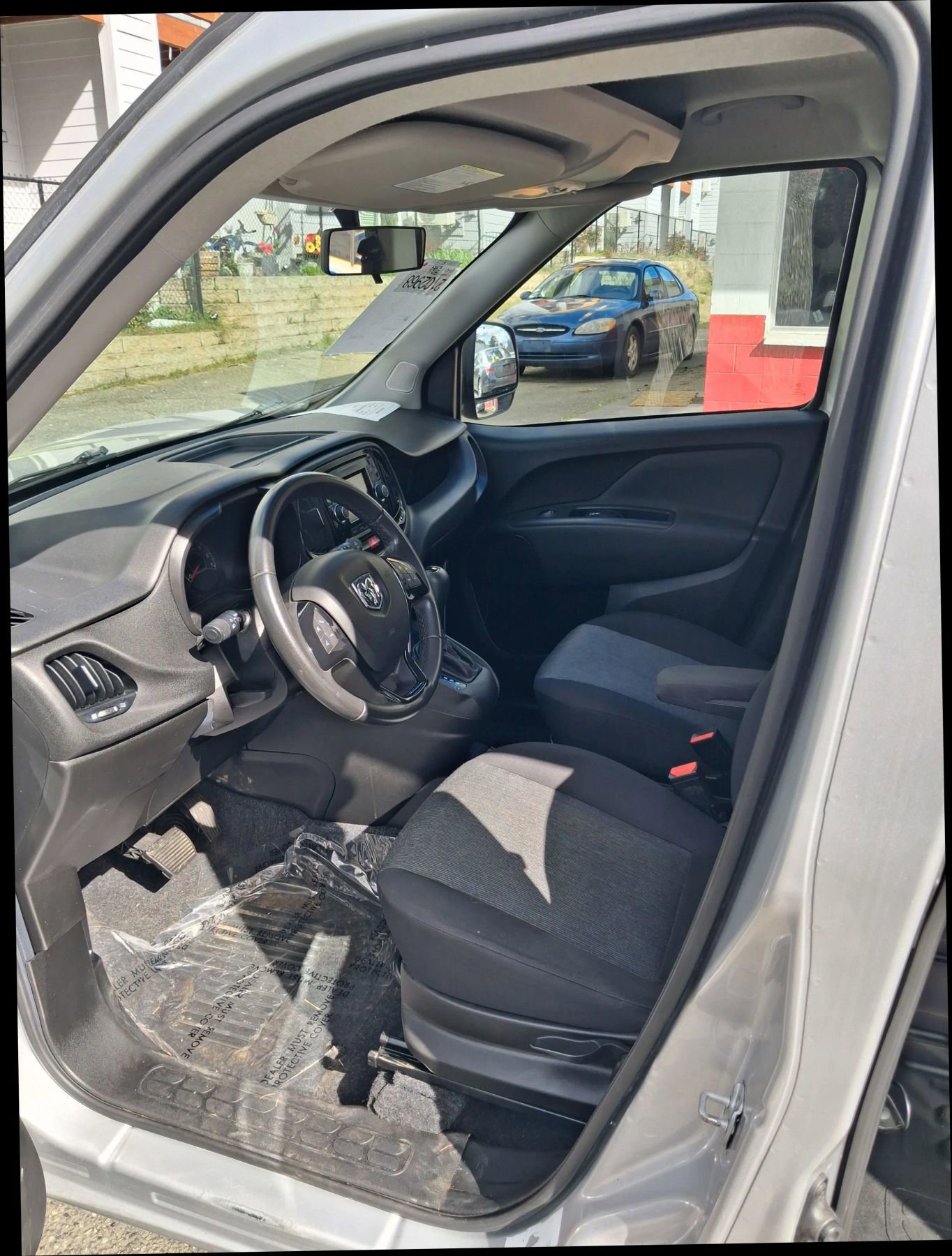 Used 2015 RAM ProMaster City Tradesman SLT image 9