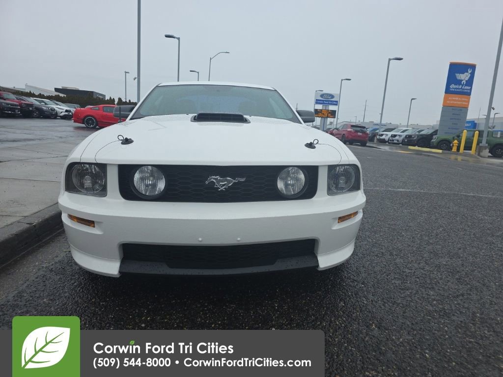 Used 2008 Ford Mustang GT Premium image 3