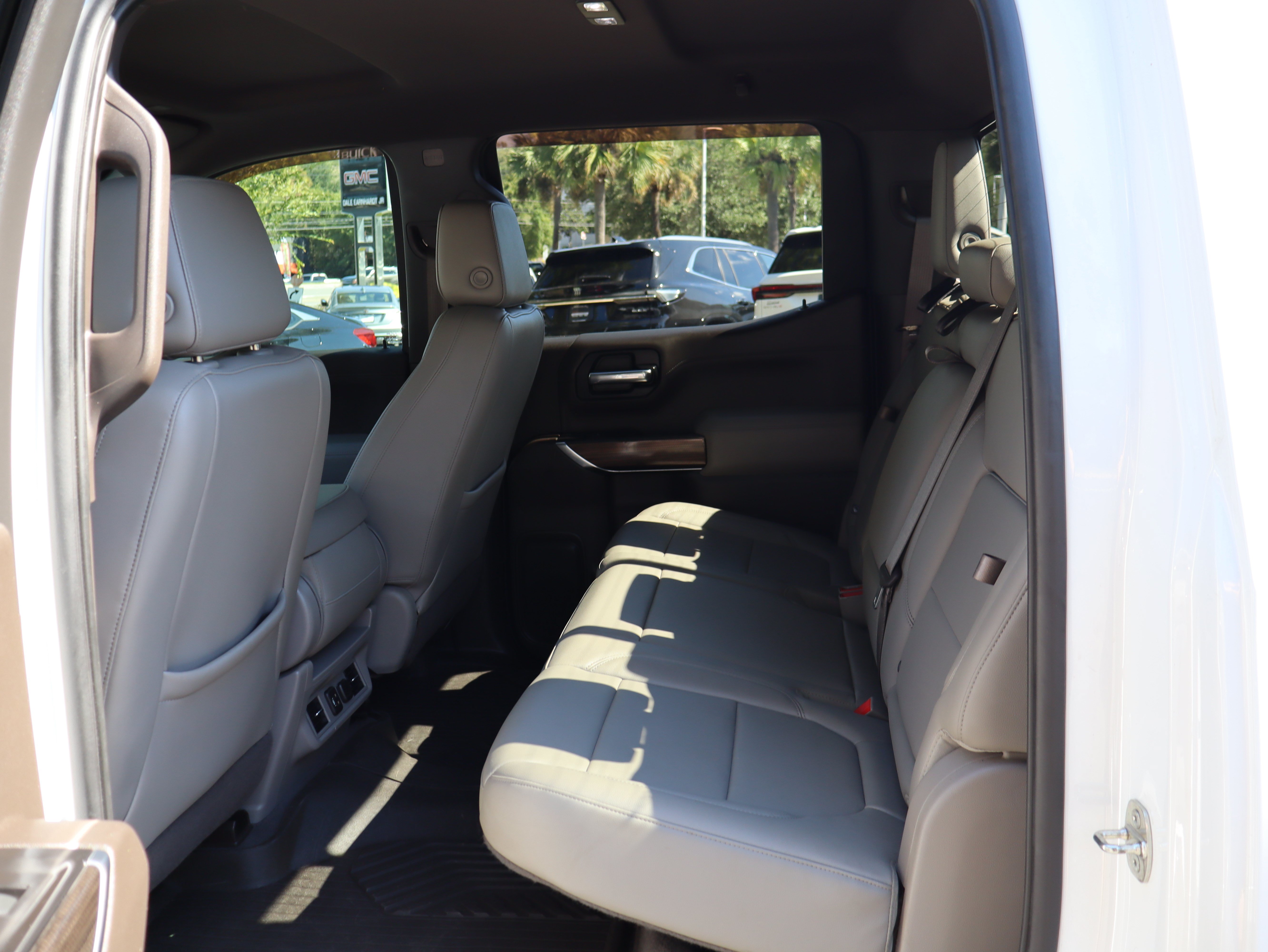 Used 2020 Chevrolet Silverado 1500 LT w/ All-Star Edition AWD/4WD image 44