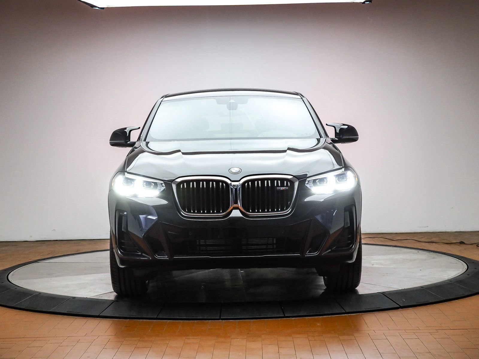 Certified 2023 BMW X4 M40i w/ Premium Package image 6