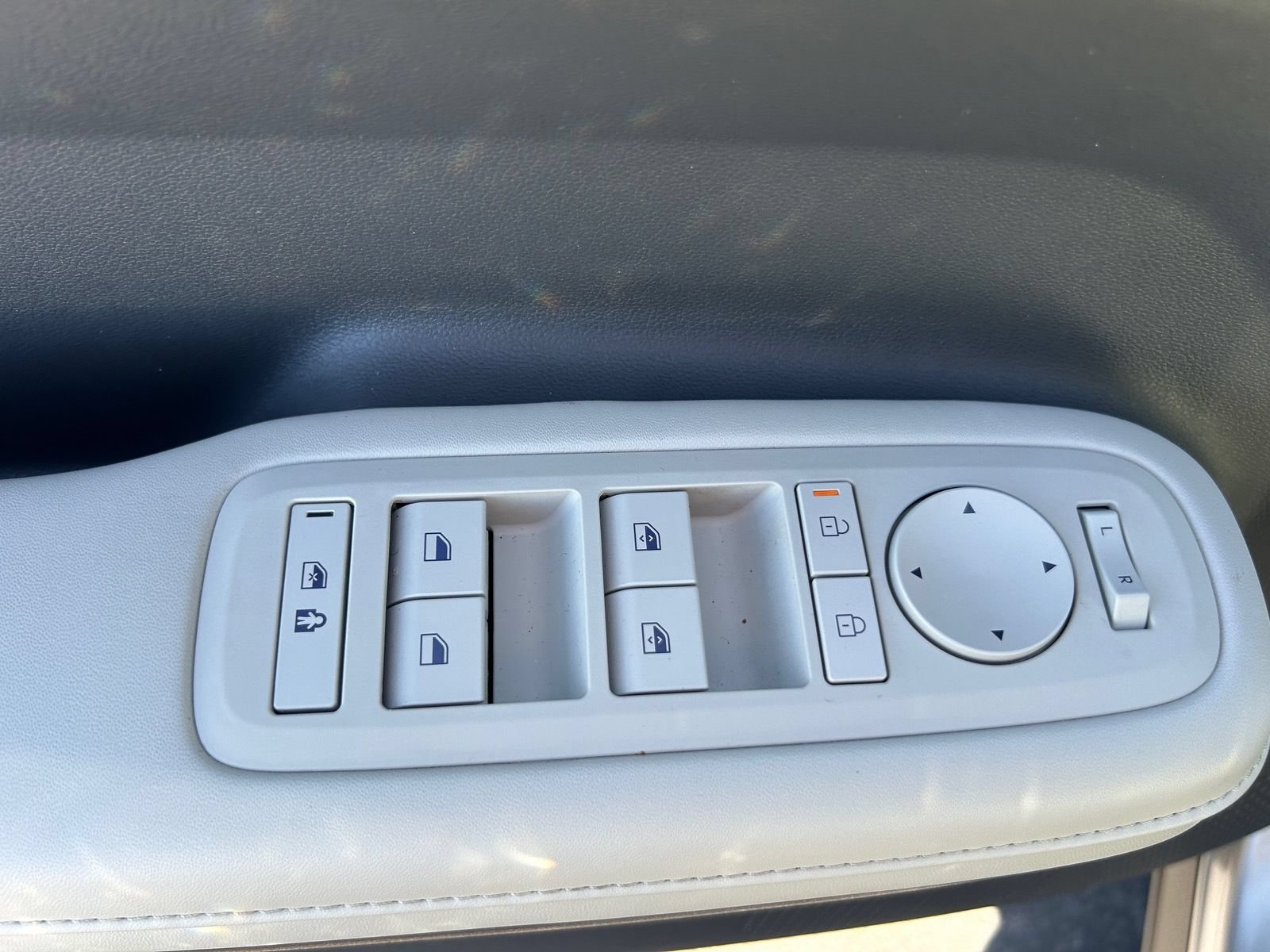 Used 2026 Hyundai Santa Fe SEL AWD/4WD image 21