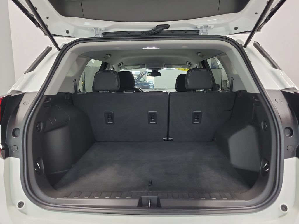 Used 2023 GMC Terrain SLE w/ Driver Convenience Package AWD/4WD image 15