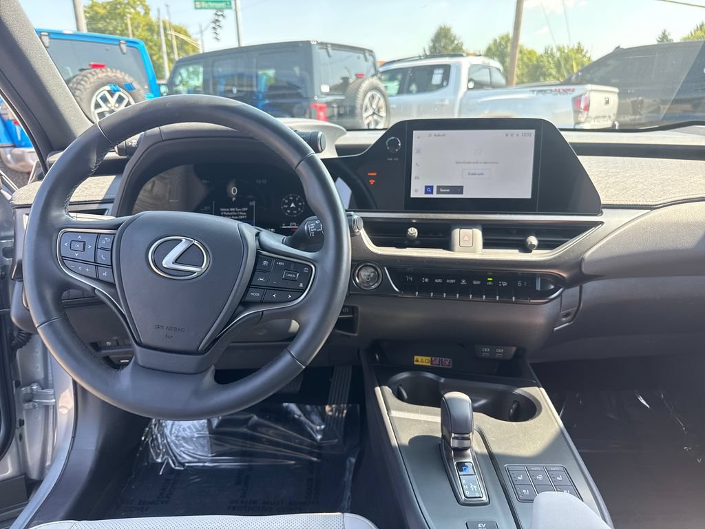 Used 2025 Lexus UX 300h AWD w/ Cold Area Package image 15