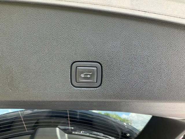 Used 2024 Cadillac XT6 Luxury FWD image 20