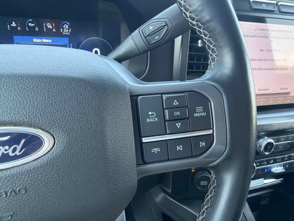 Used 2023 Ford F450 Lariat AWD/4WD image 19