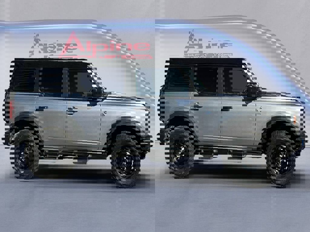 Used 2022 Ford Bronco Black Diamond image 6