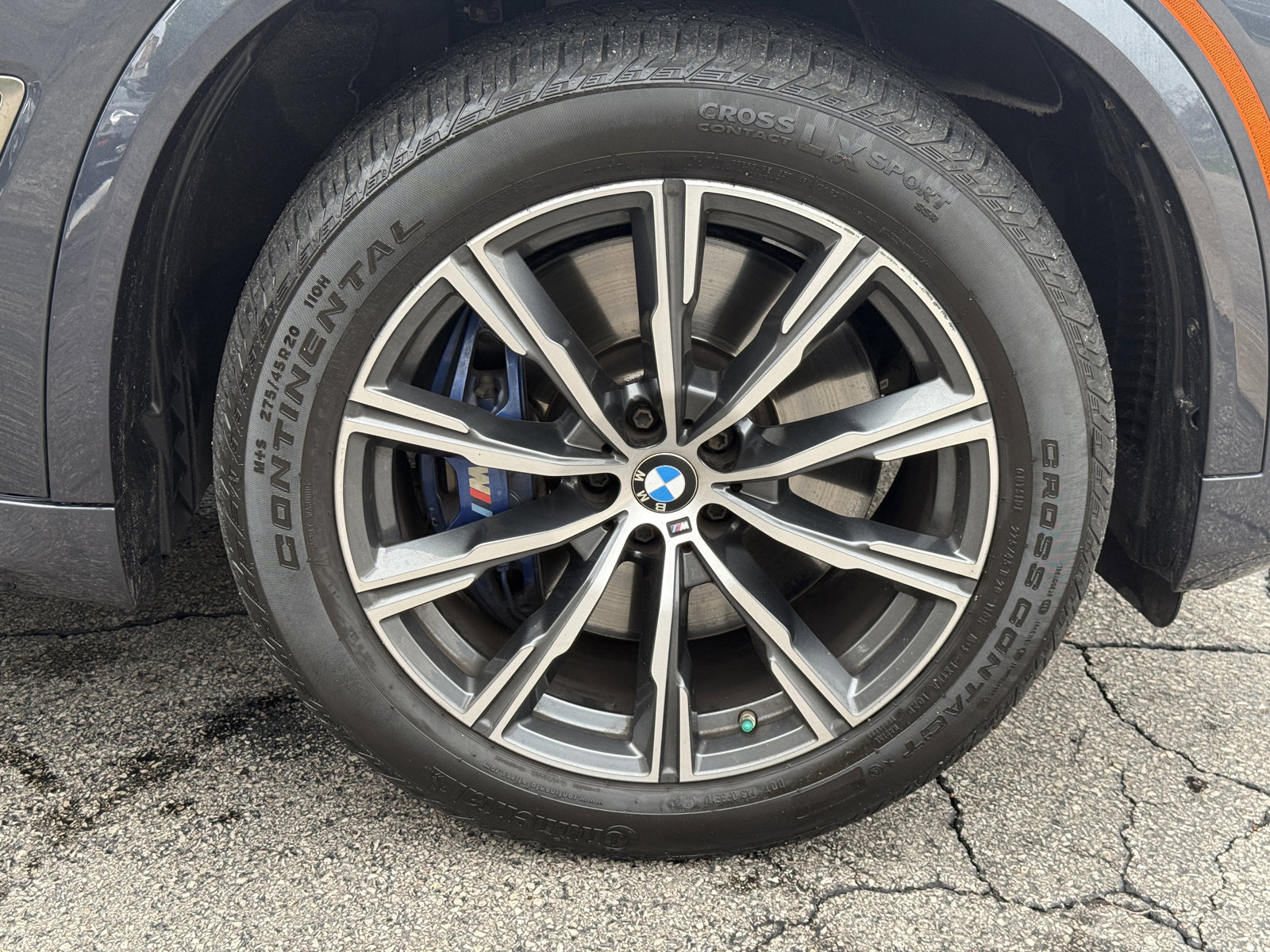 Used 2022 BMW X5 M50i image 32