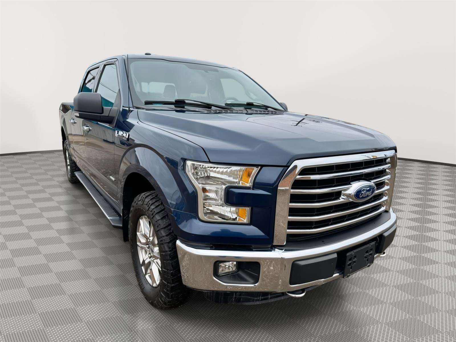 Used 2015 Ford F150 XLT w/ Equipment Group 302A Luxury image 10