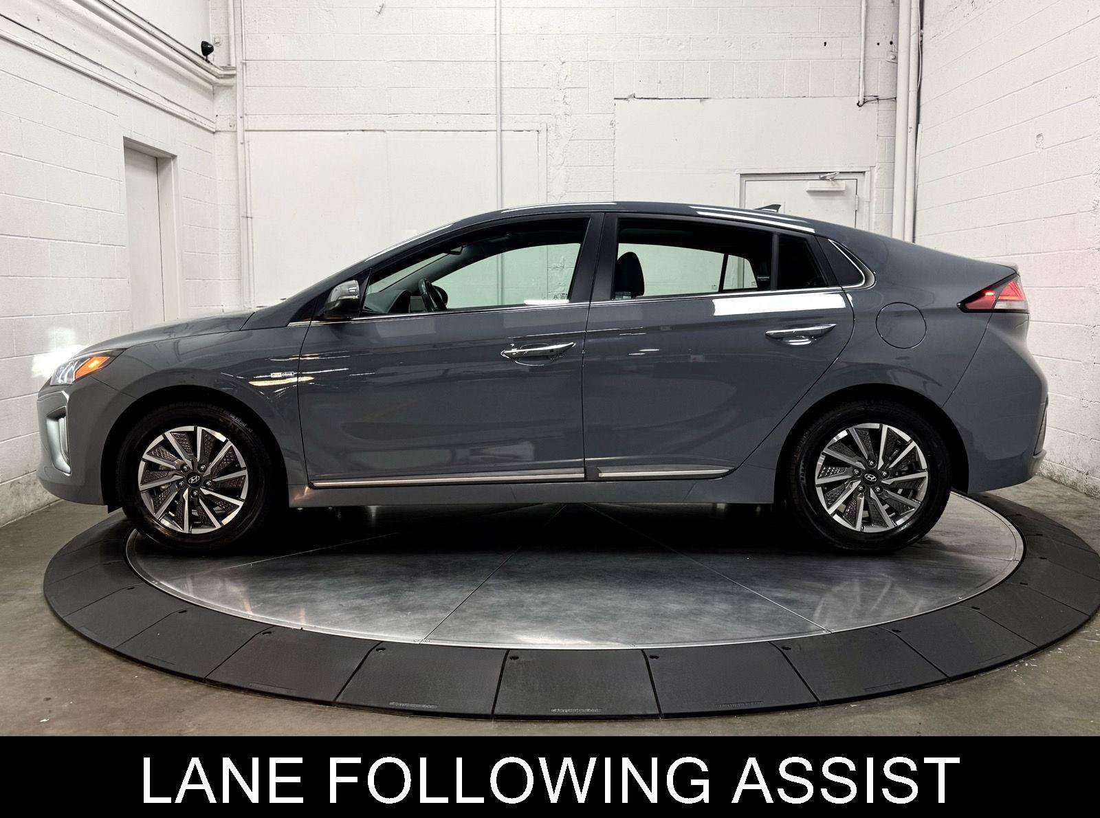 Used 2020 Hyundai Ioniq Limited FWD image 6