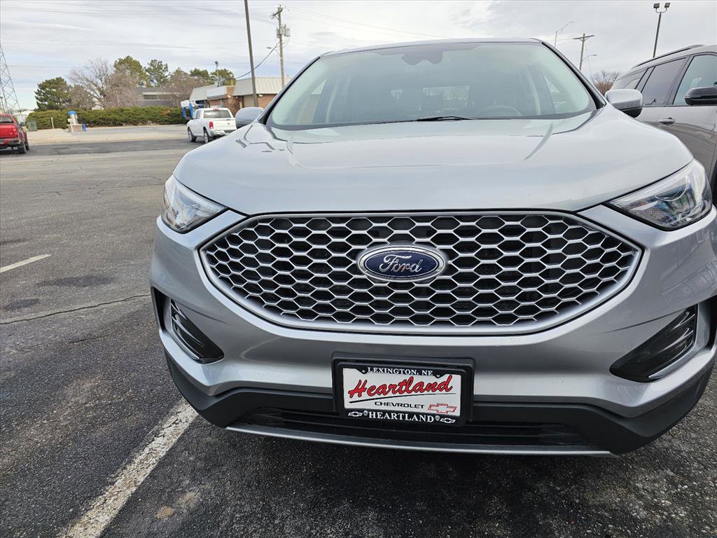 Used 2024 Ford Edge SEL image 8