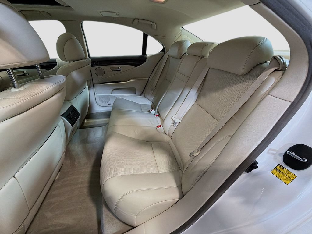 Used 2008 Lexus LS 460 RWD image 26