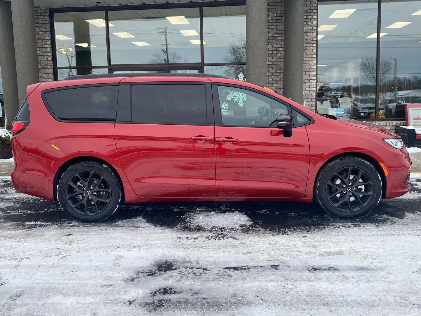 New 2026 Chrysler Pacifica Select image 22