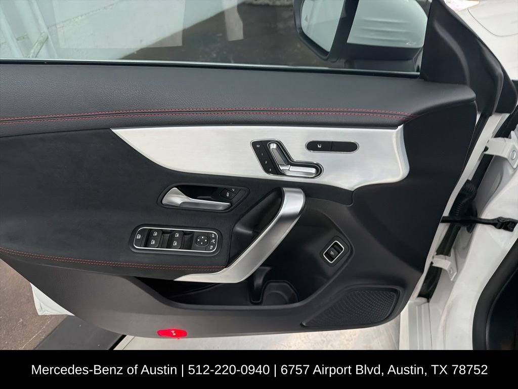 Used 2023 Mercedes-Benz CLA 250 image 16