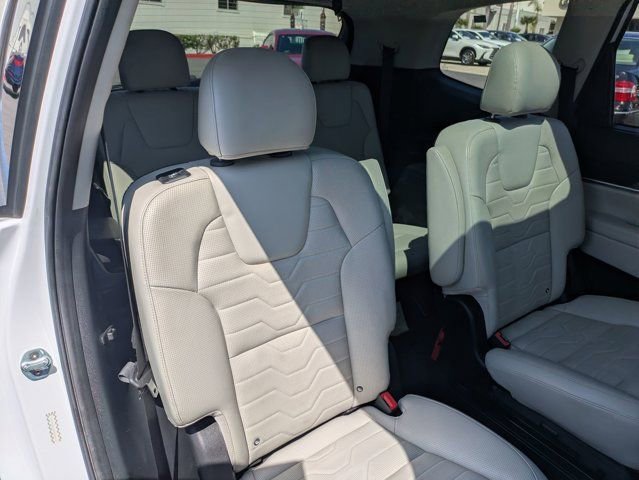 Used 2021 Kia Telluride SX w/ SX Prestige Package image 32
