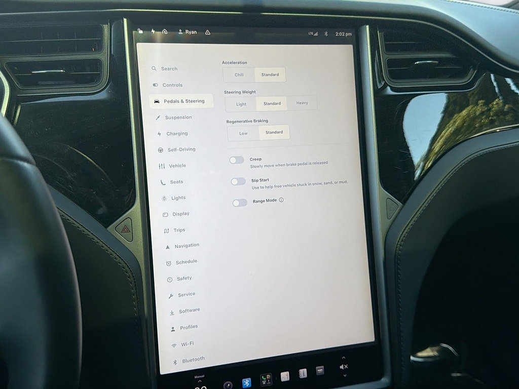 Used 2018 Tesla Model X 75D AWD/4WD image 17