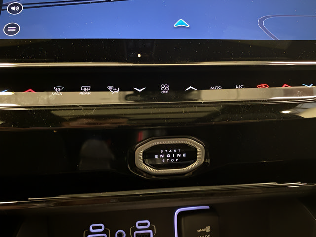 New 2026 Jeep Grand Cherokee L Limited AWD/4WD image 16