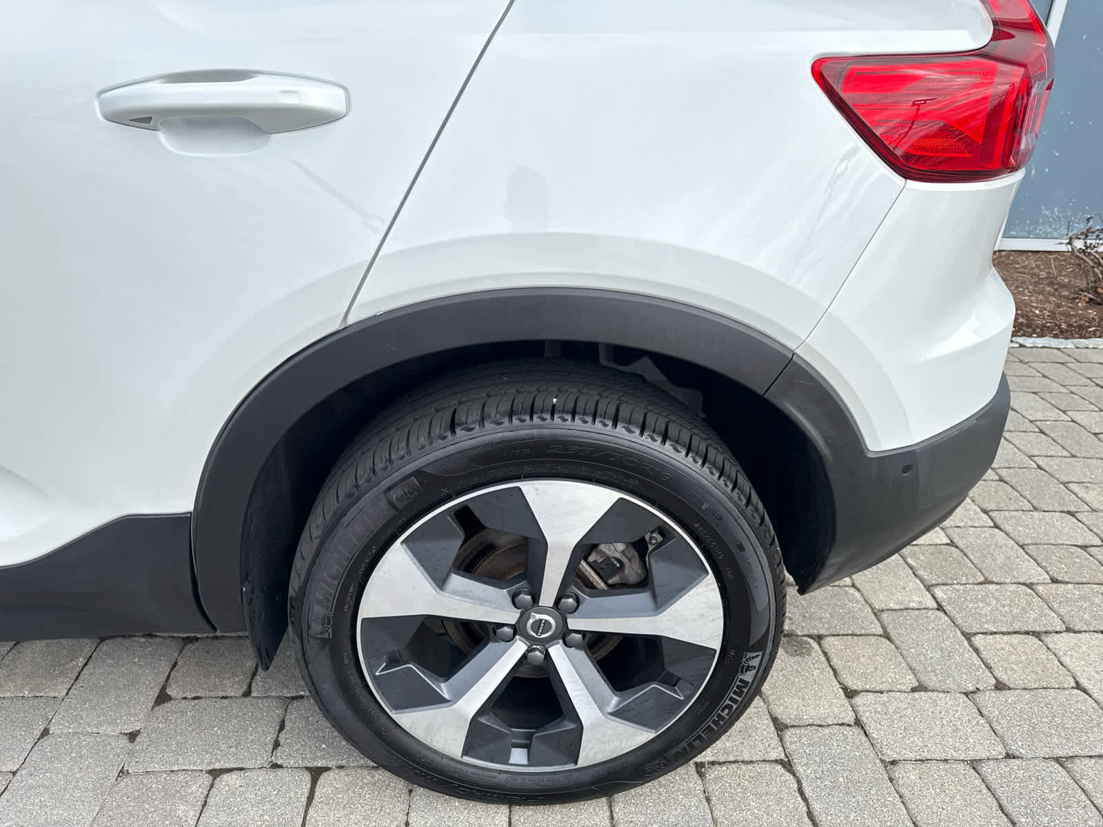 Used 2026 Volvo XC40 B5 Plus w/ Protection Package Premier image 14