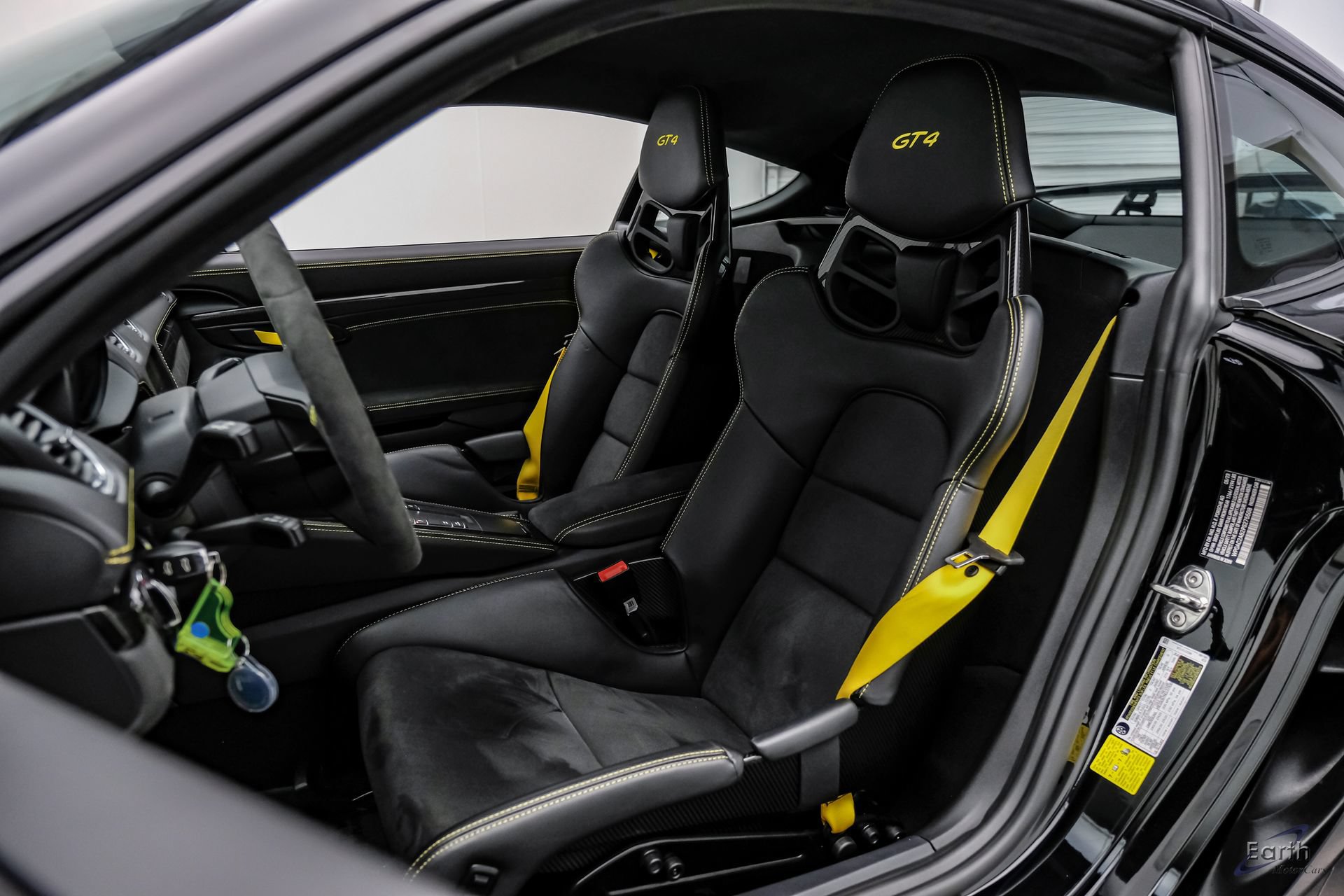 Used 2023 Porsche 718 Cayman GT4 RWD image 43