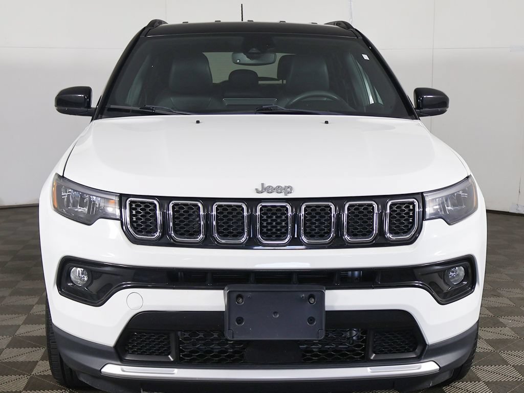 Used 2023 Jeep Compass Limited AWD/4WD image 11