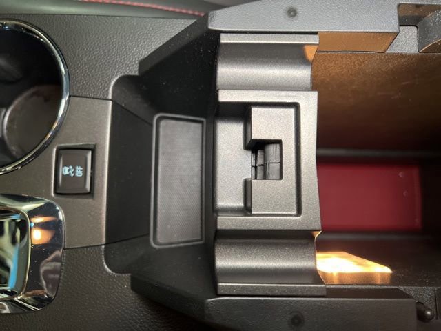 Used 2017 Chevrolet Equinox Premier w/ Enhanced Convenience Package image 27