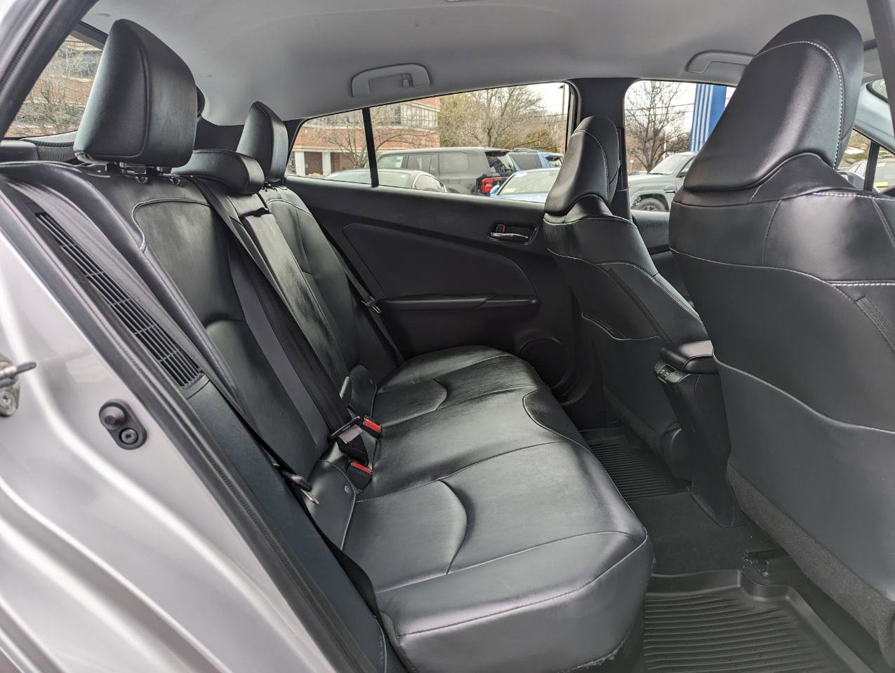 Used 2022 Toyota Prius Prime XLE image 33