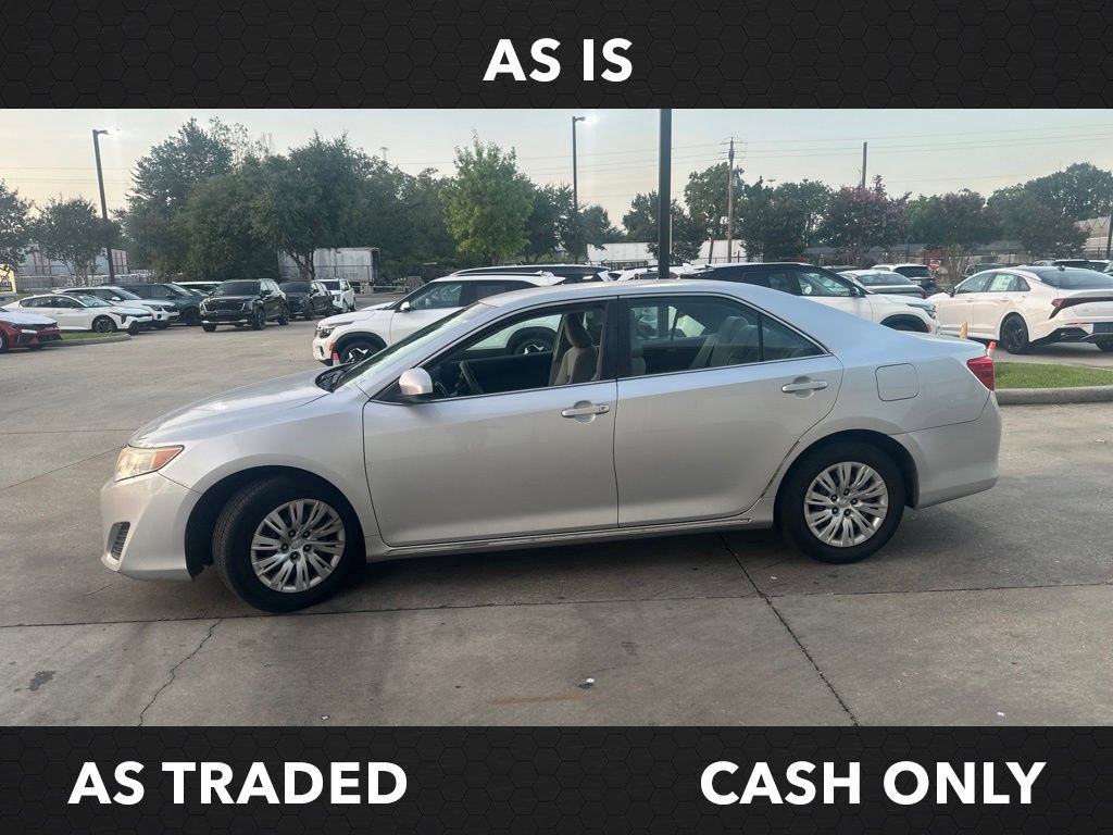 Used 2012 Toyota Camry LE FWD image 3