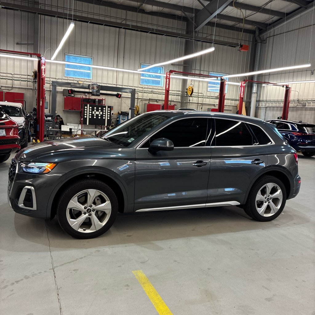 Used 2024 Audi Q5 2.0T Premium Plus w/ Premium Plus Package AWD/4WD image 7