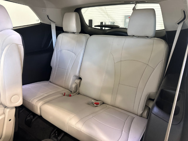 Used 2024 Buick Enclave Essence w/ Experience Buick Package AWD/4WD image 29