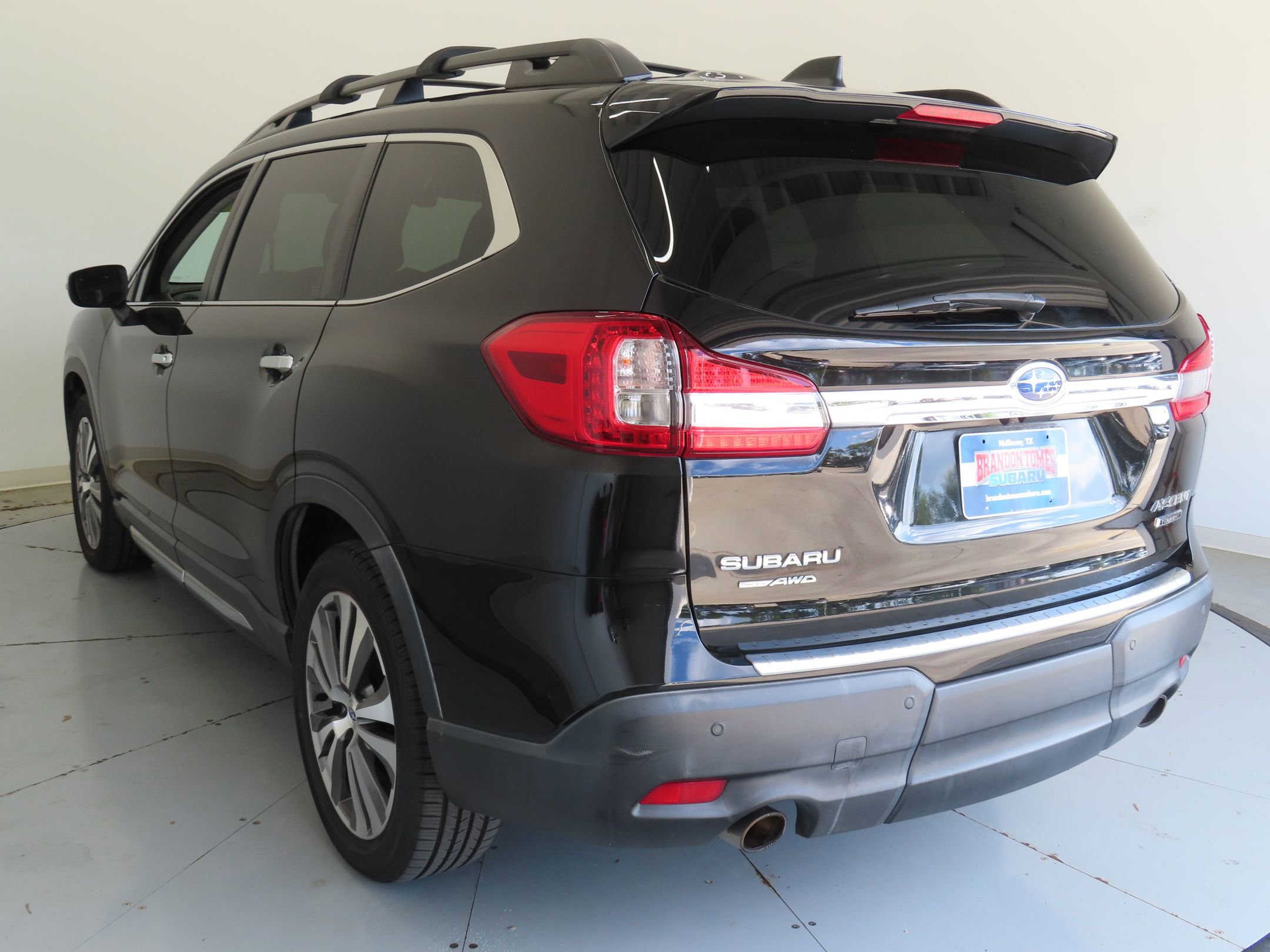Used 2020 Subaru Ascent Touring w/ Popular Package #3 AWD/4WD image 6