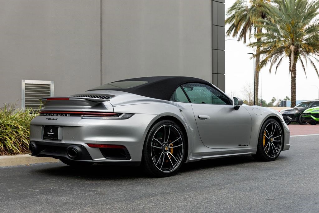Used 2021 Porsche 911 Turbo image 5