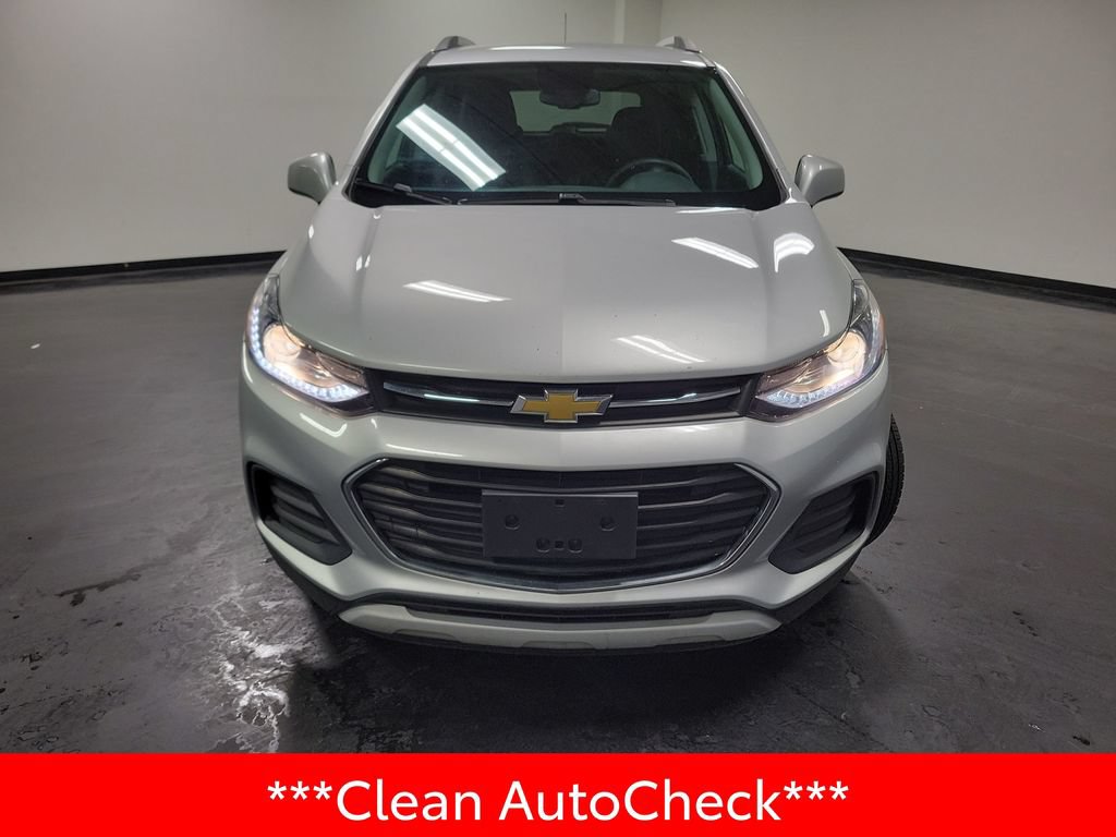 Used 2022 Chevrolet Trax LT FWD image 3