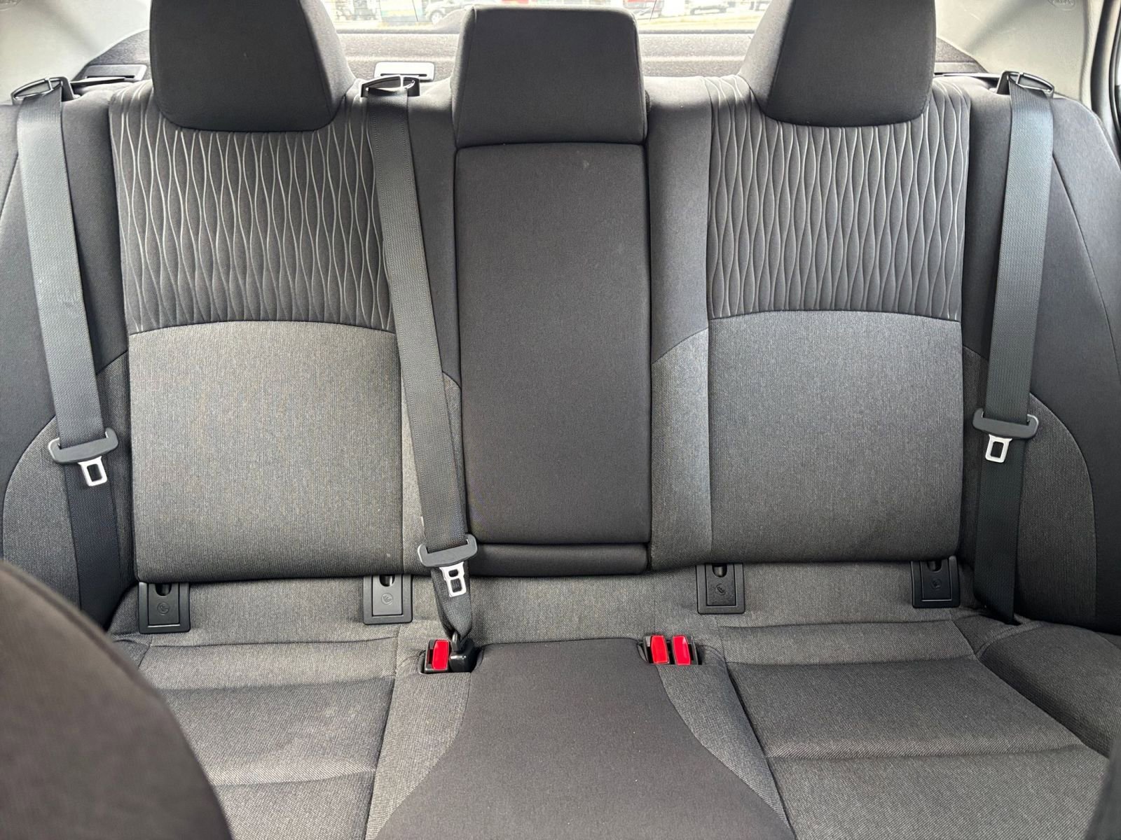 Used 2025 Toyota Camry LE image 34