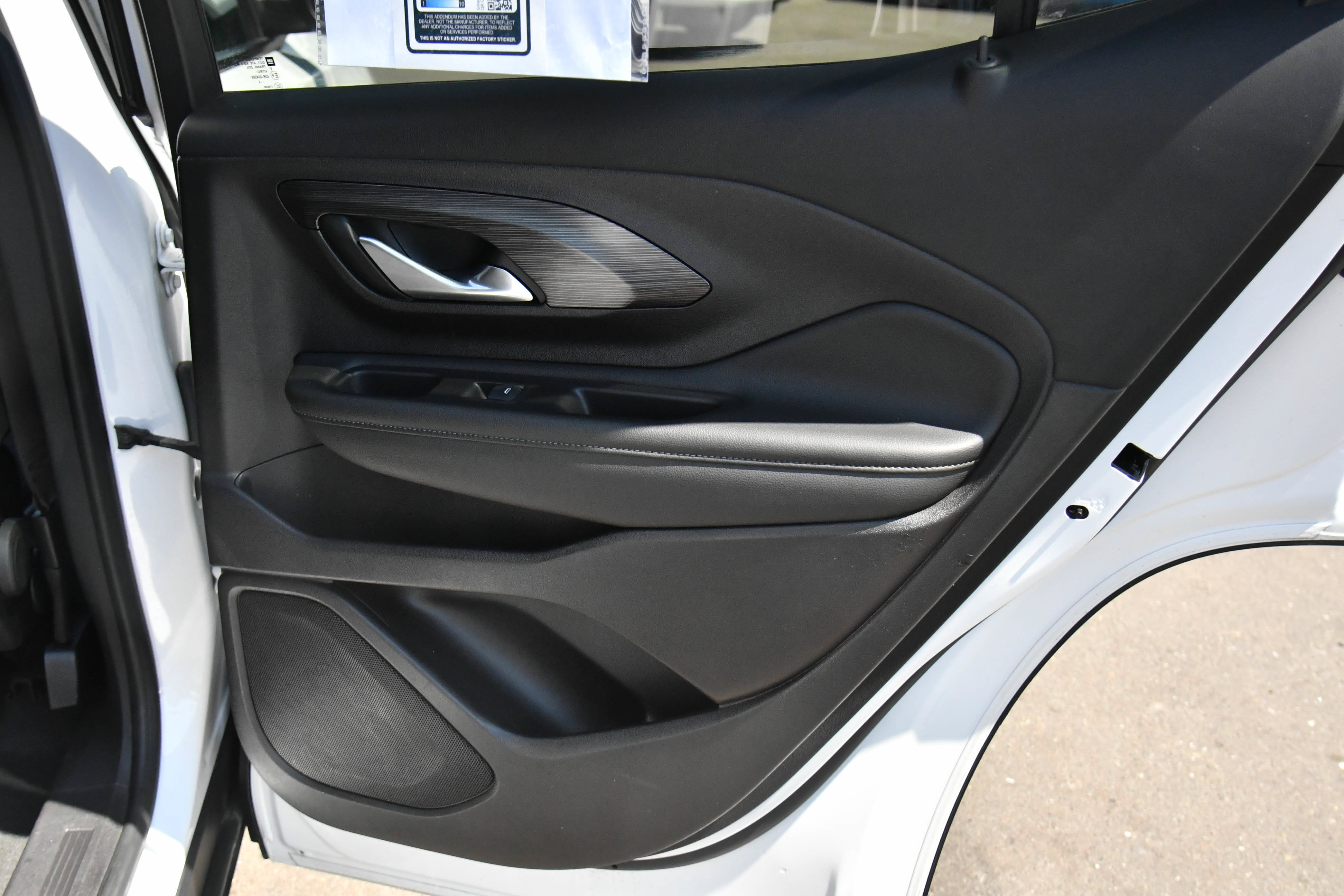 Used 2024 GMC Terrain SLE FWD image 37