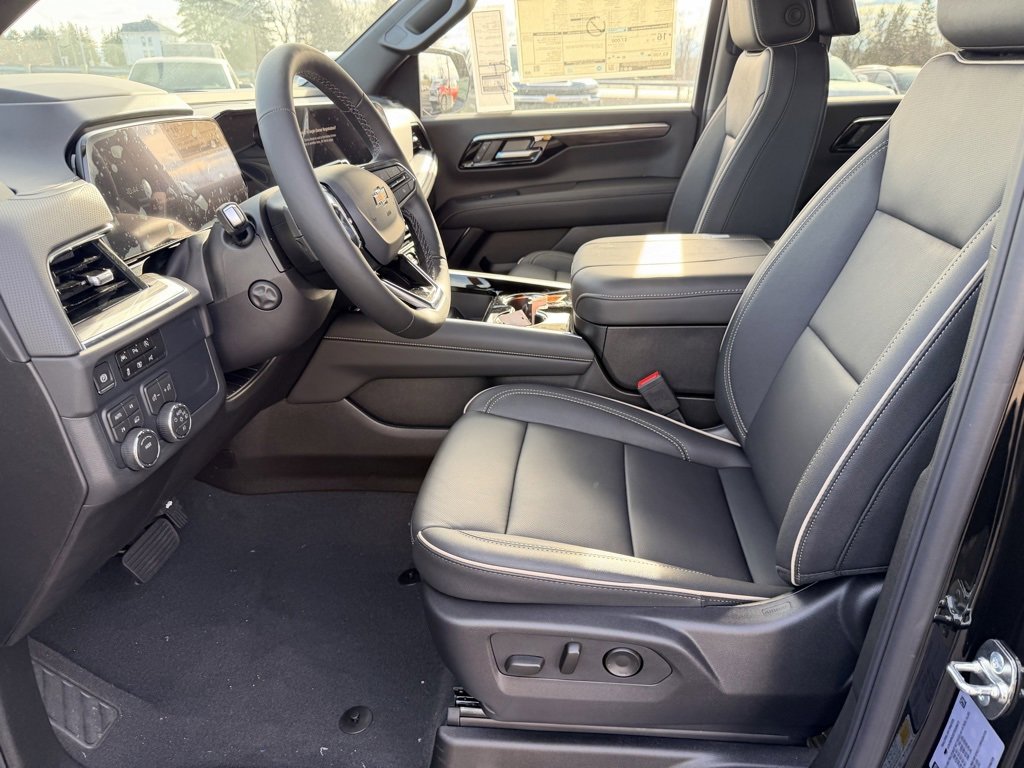 New 2026 Chevrolet Suburban Premier image 14