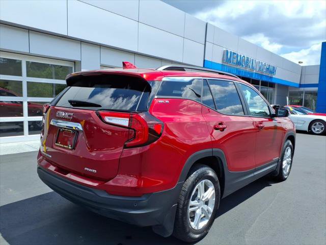 Used 2023 GMC Terrain SLE w/ Driver Convenience Package AWD/4WD image 7