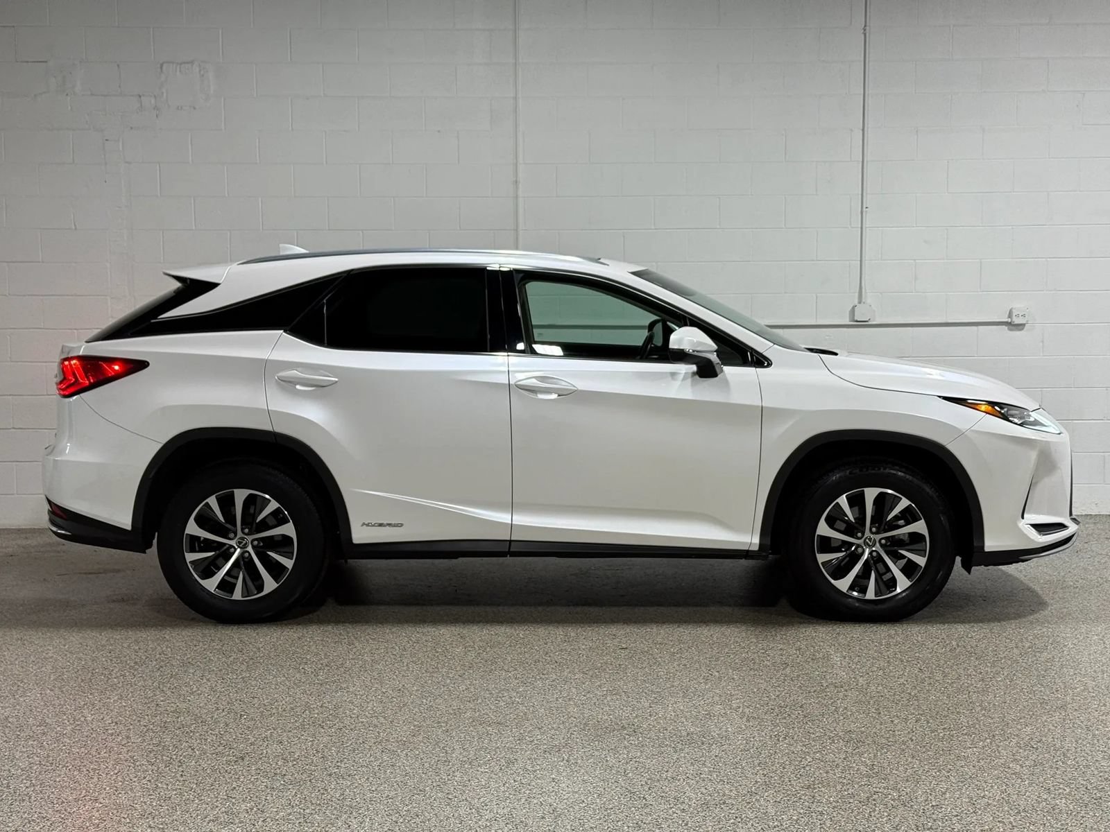 Used 2020 Lexus RX 450h AWD w/ Premium Package image 5