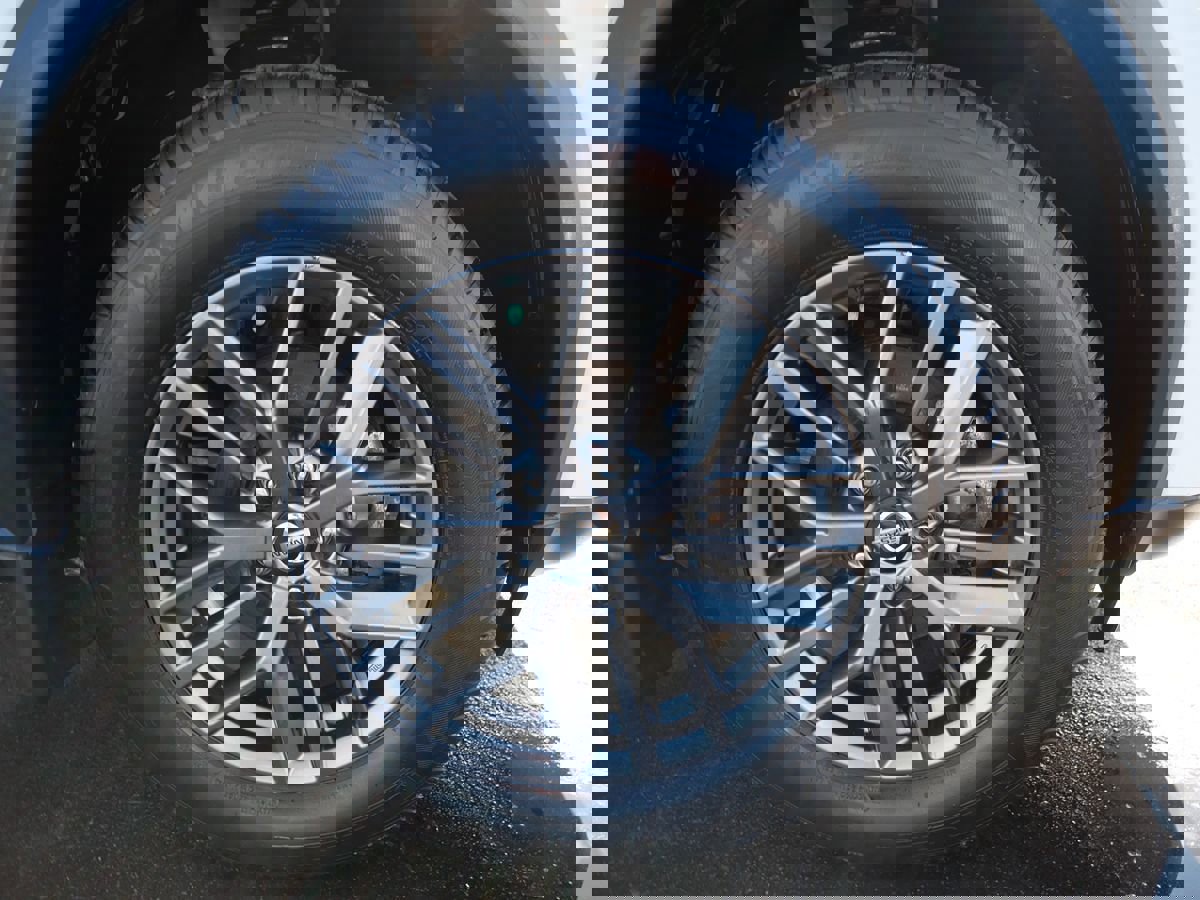 Used 2021 Nissan Rogue S image 35