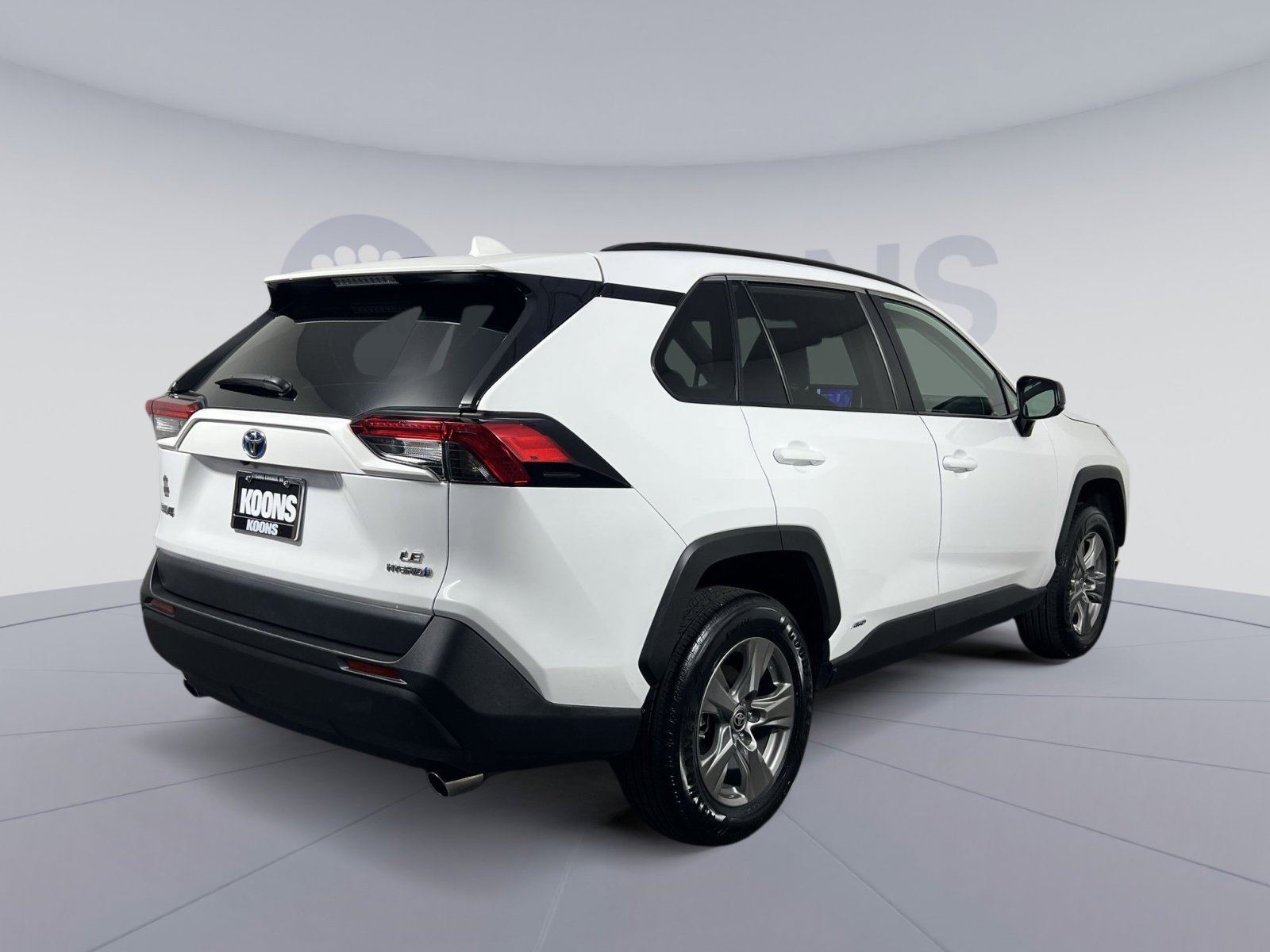 Used 2024 Toyota RAV4 LE AWD/4WD image 11