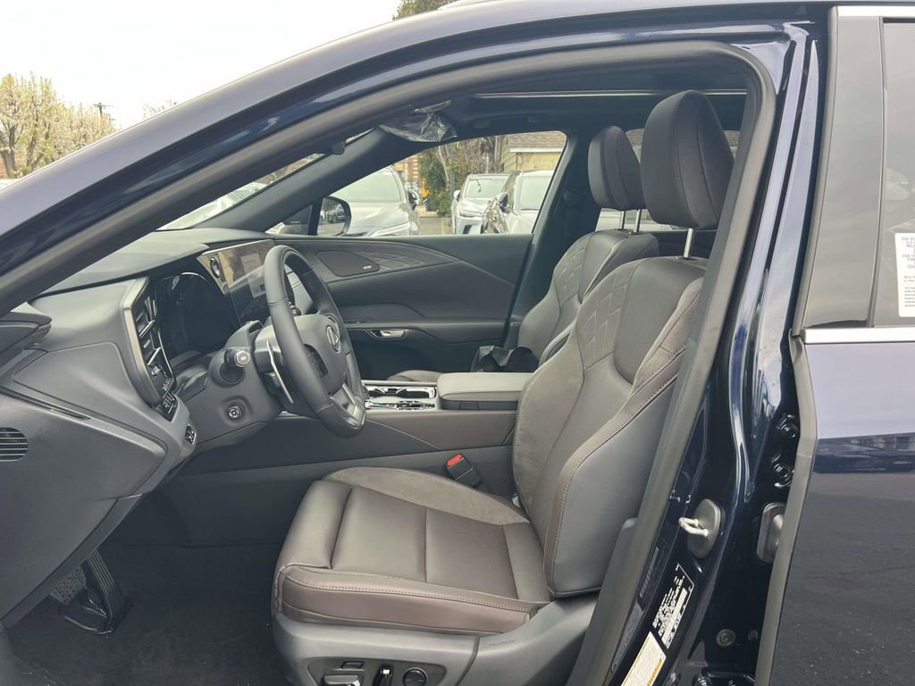 New 2026 Lexus RX 450h AWD image 11