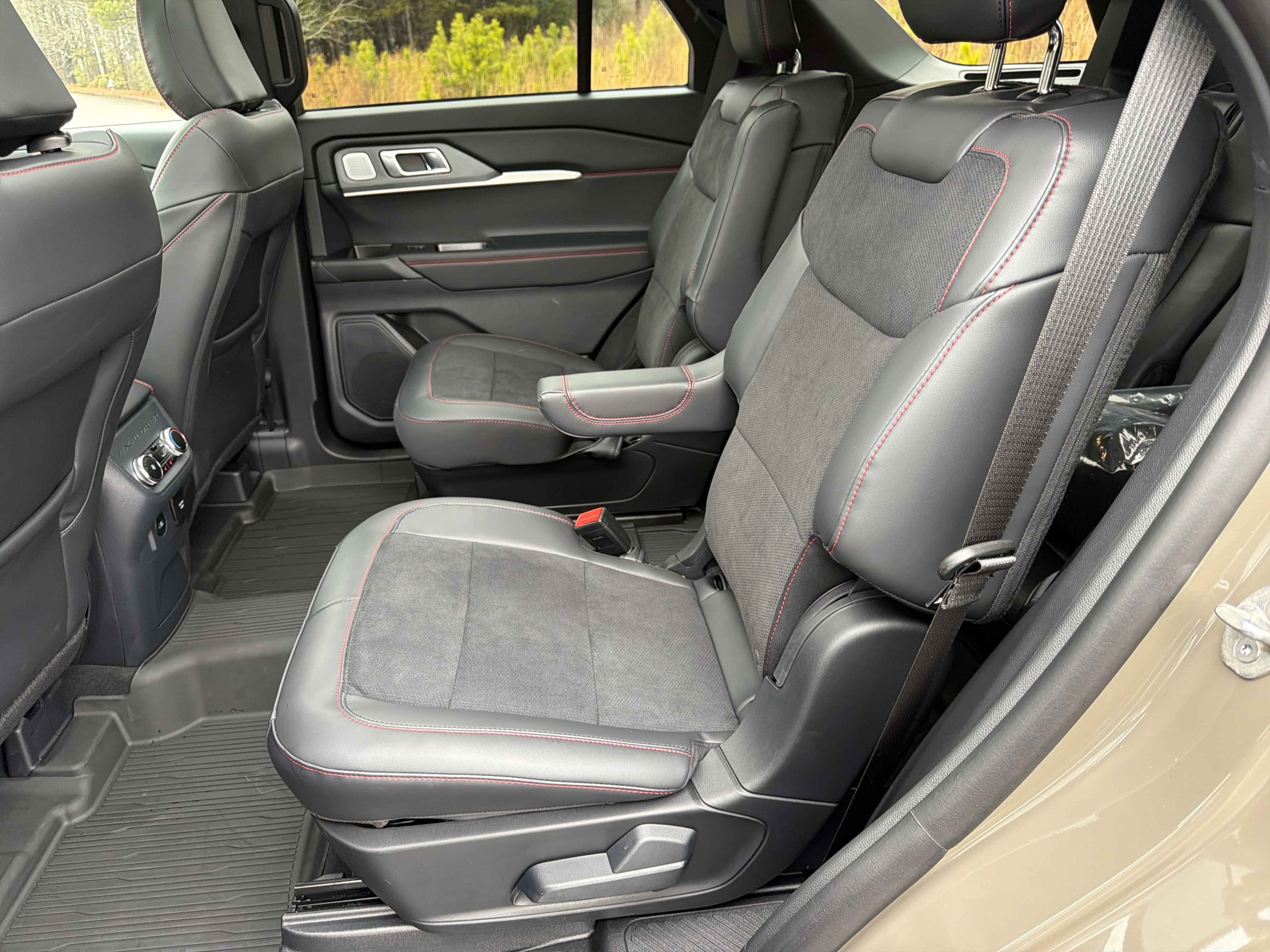 Used 2026 Ford Explorer ST w/ Sun And Sound Package image 22