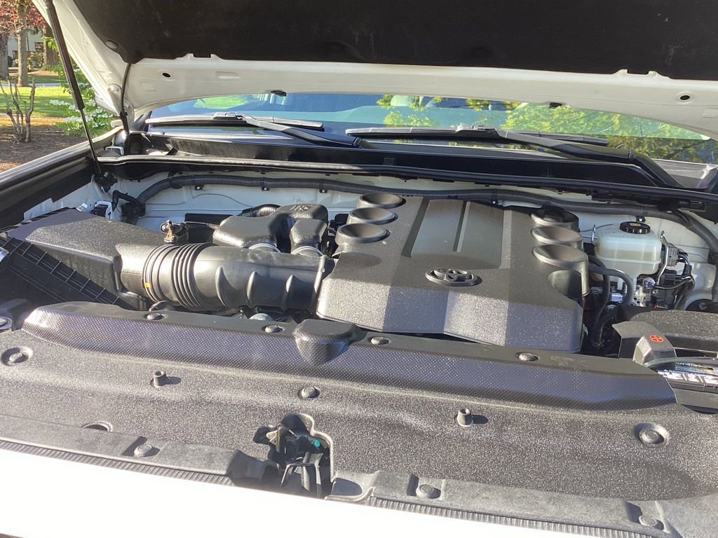 Used 2018 Toyota 4Runner Limited AWD/4WD image 22