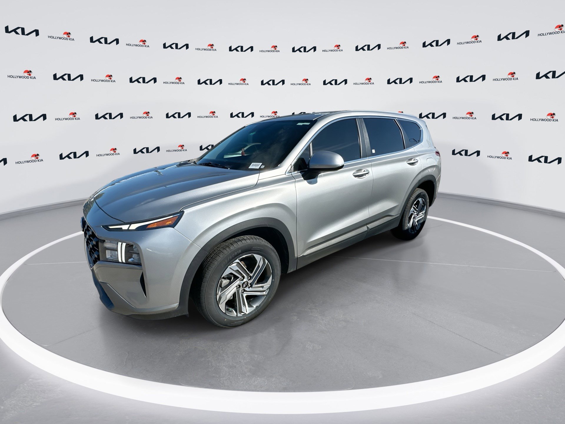 Used 2023 Hyundai Santa Fe SE image 4