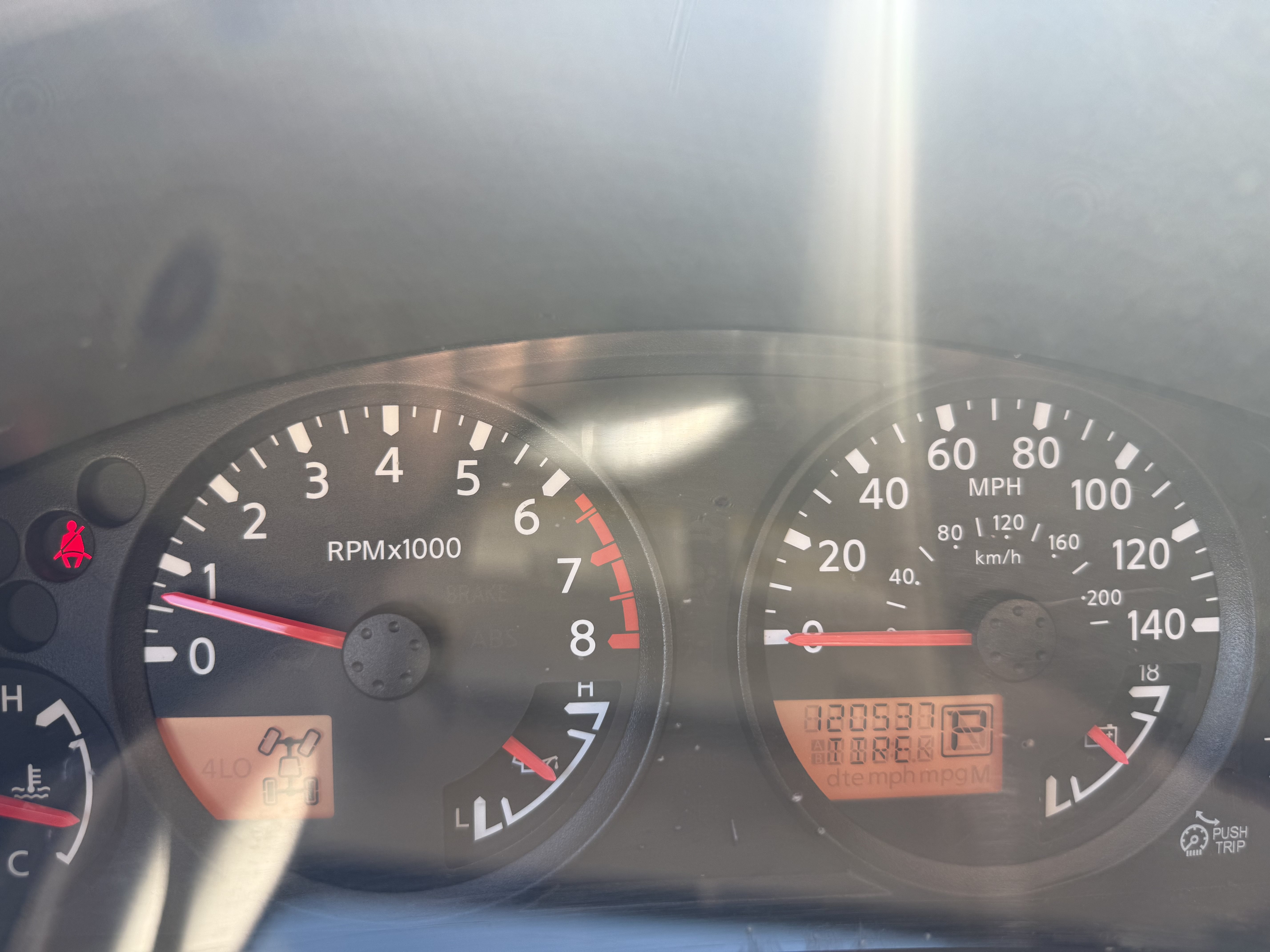 Used 2015 Nissan Frontier SV w/ SV Value Truck Package AWD/4WD image 18