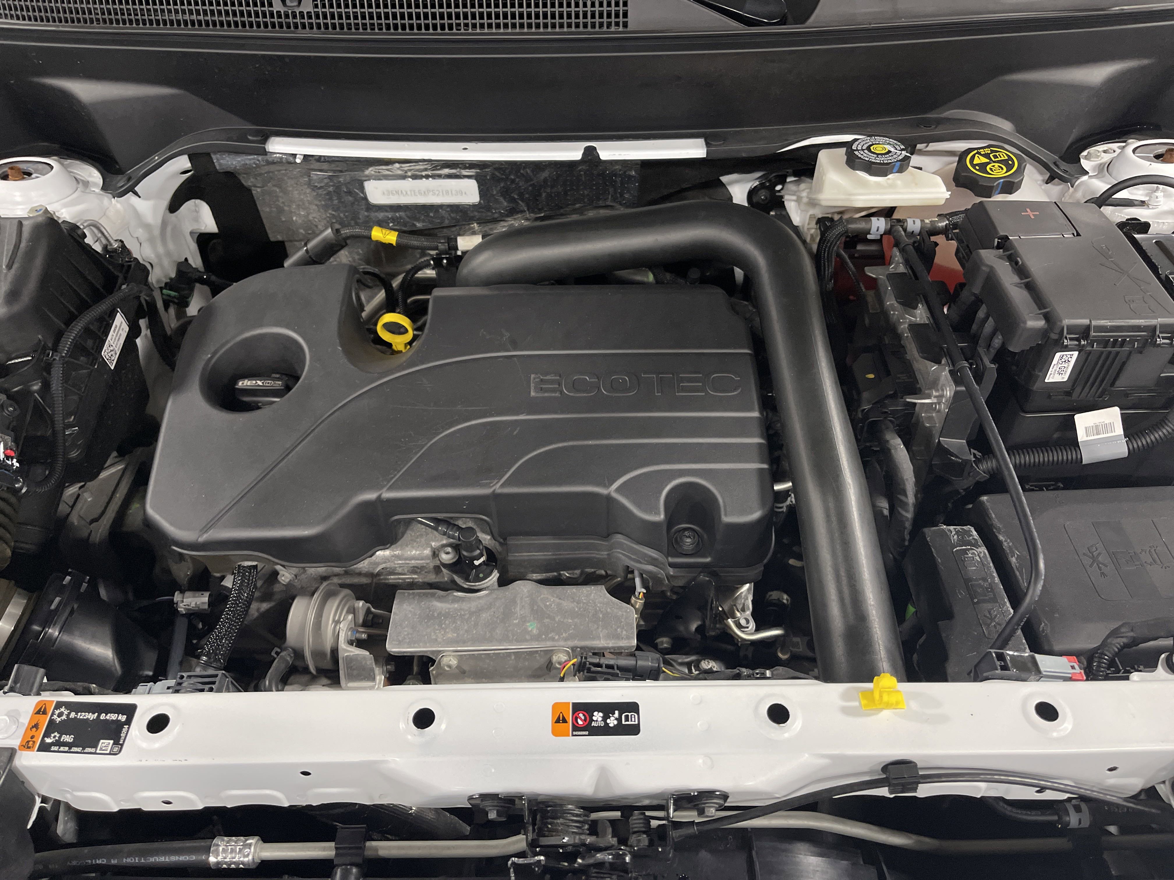 Used 2023 Chevrolet Equinox LT w/ LPO, Floor Liner Package image 16