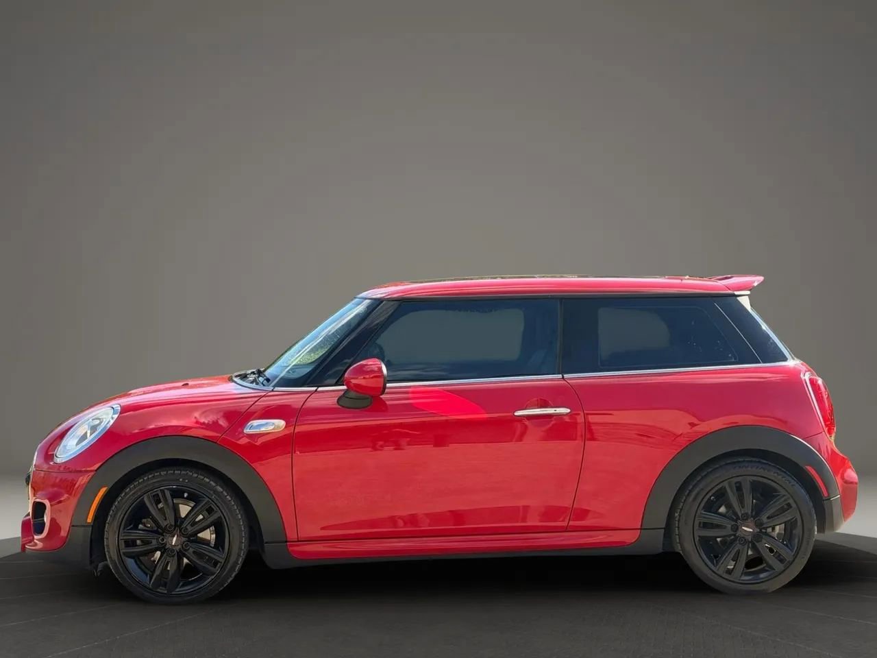 Used 2017 MINI Cooper S image 6