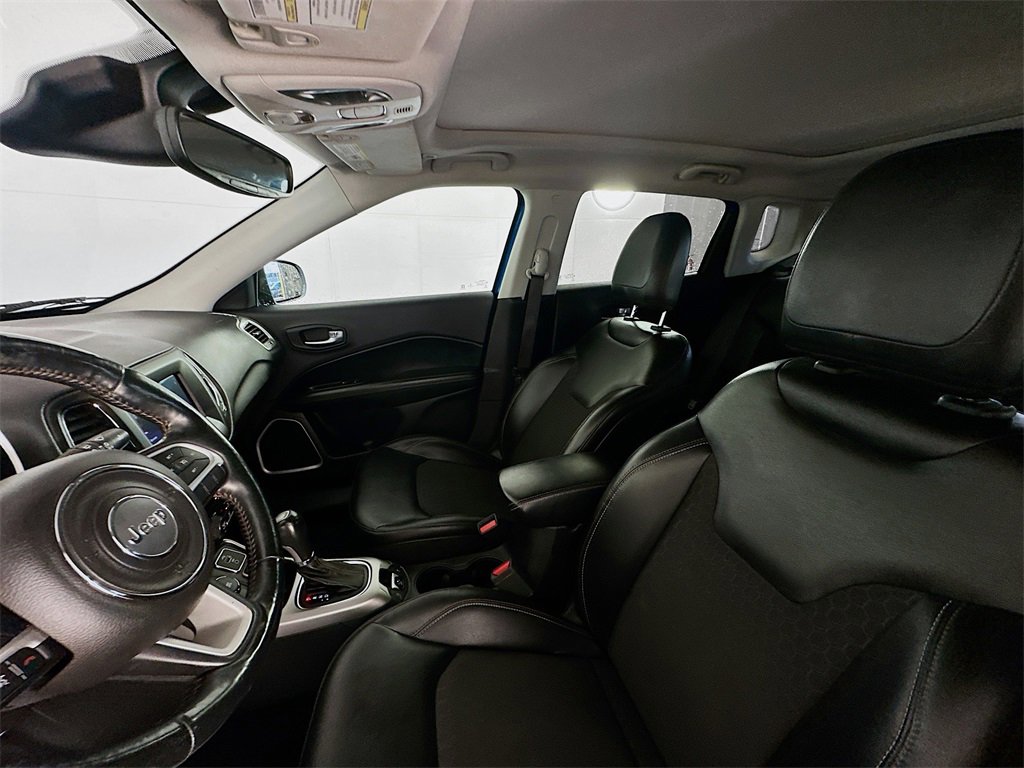 Used 2018 Jeep Compass Latitude w/ Popular Equipment Group image 20