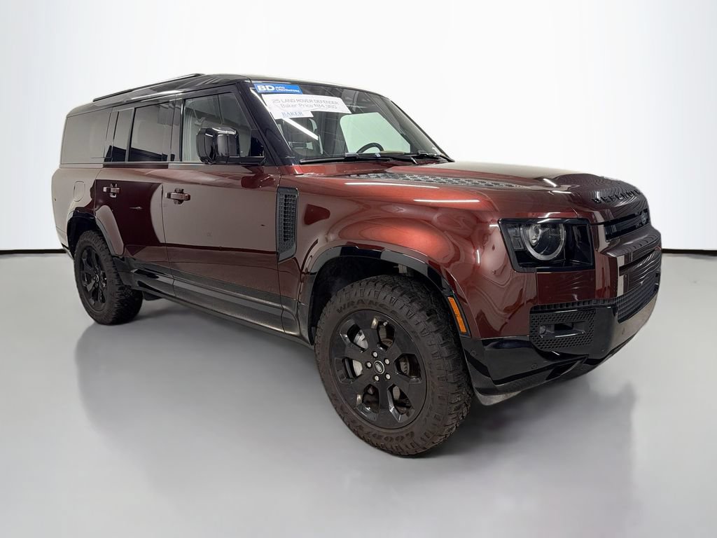 Used 2025 Land Rover Defender 130 X-Dynamic SE AWD/4WD image 7