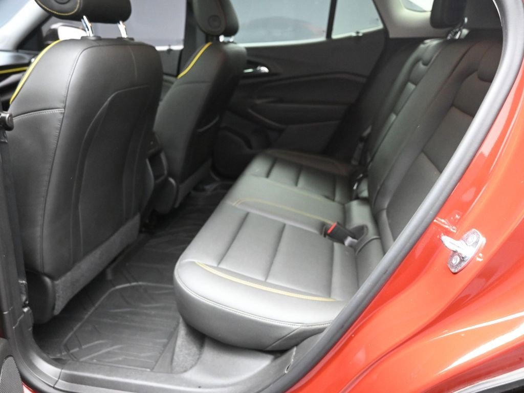 Used 2024 Chevrolet Trax ACTIV w/ Sunroof Package image 21