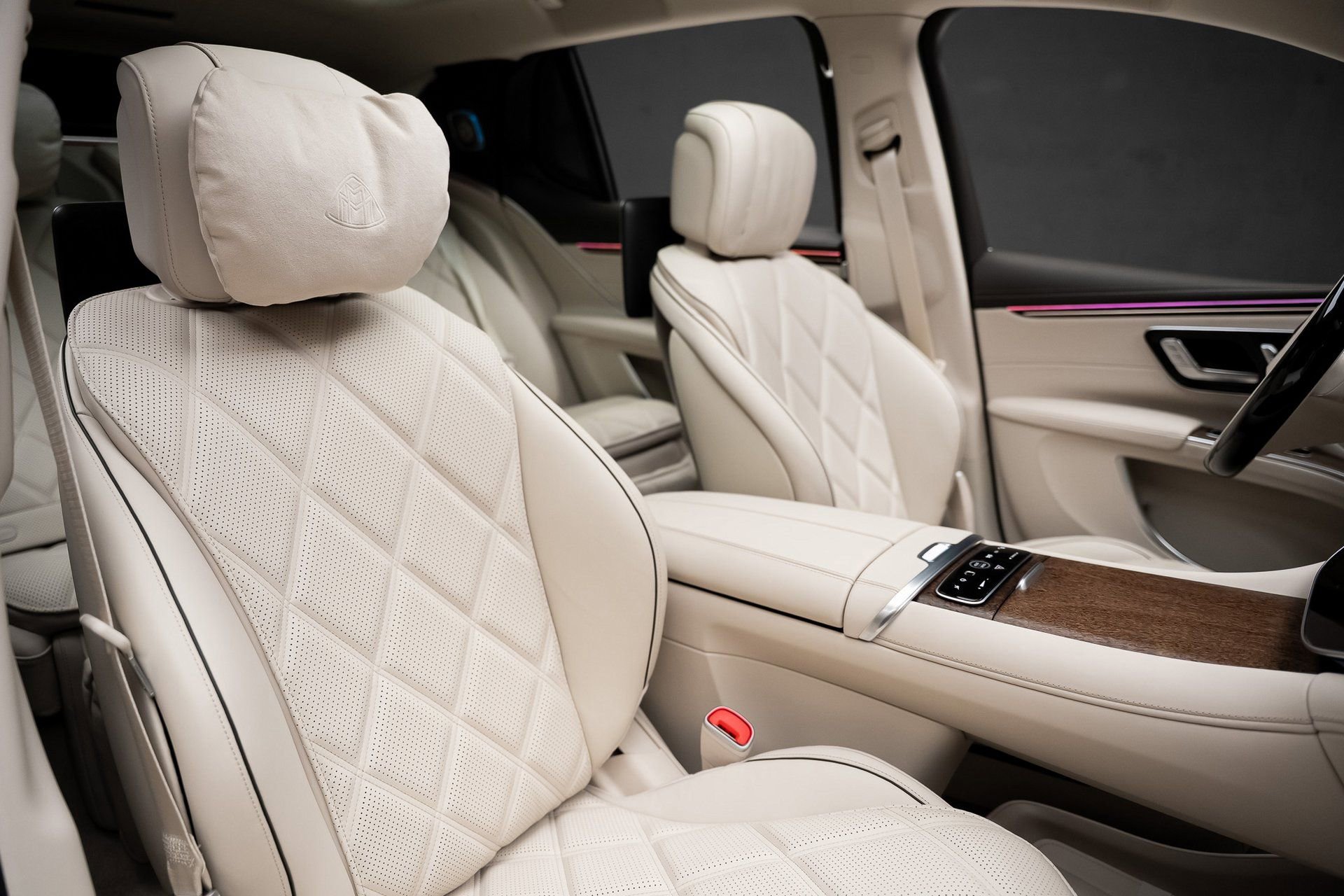 Used 2024 Mercedes-Benz Maybach EQS 680 4MATIC image 63