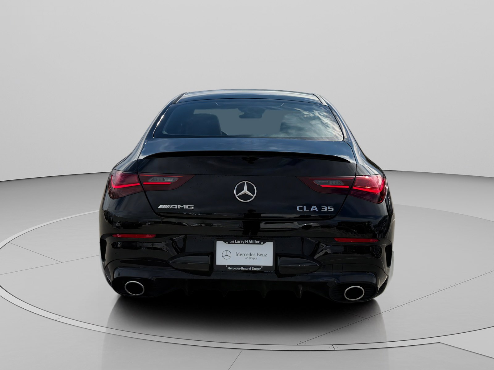 New 2026 Mercedes-Benz CLA 35 AMG 4MATIC image 4